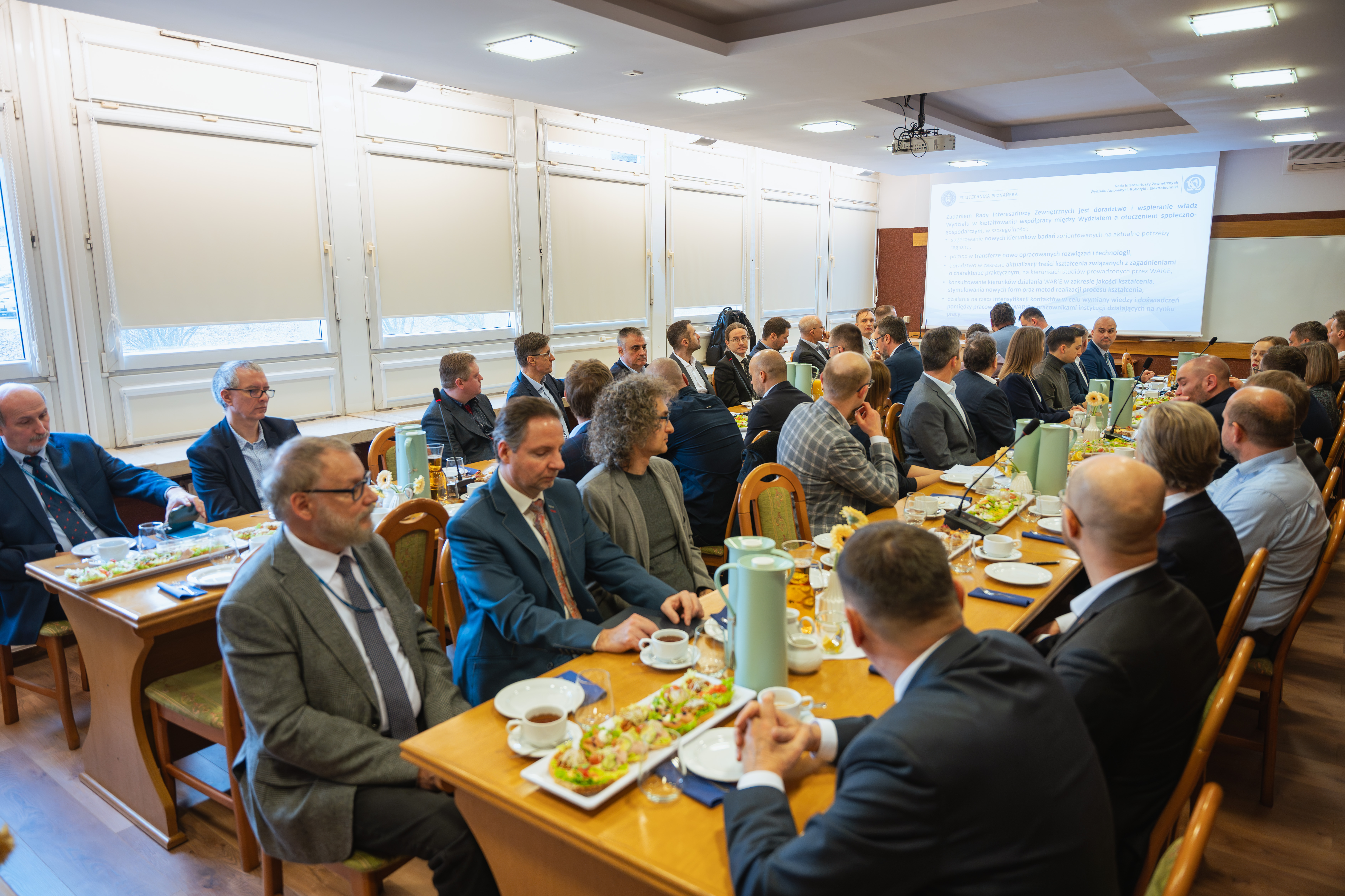 spotkanie przedstawicieli Rady Interesariuszy Zewnętrznych WARiE (5)