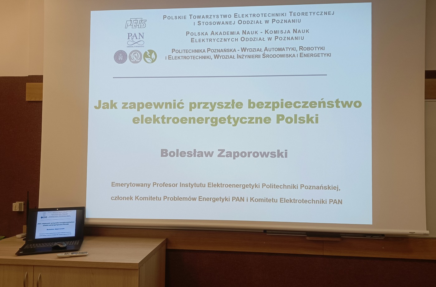 Referat prof. Zaporowskiego