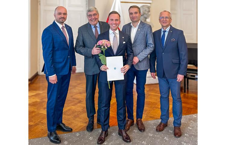 dr inż. Jakub Suder laureatem stypendium dla młodych badaczy z Poznania
